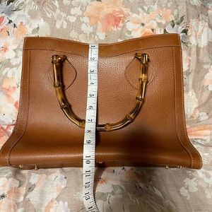 Gucci Brown Leather Bamboo Handle Shoulder Bag